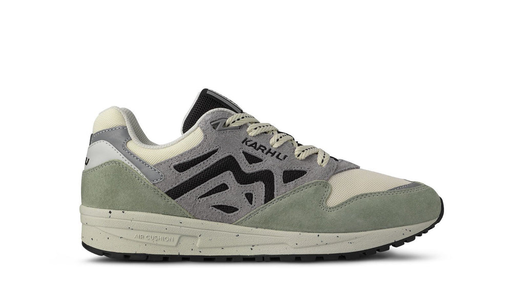 Karhu-Legacy-96-Tea-Jet-Black-F806088-1