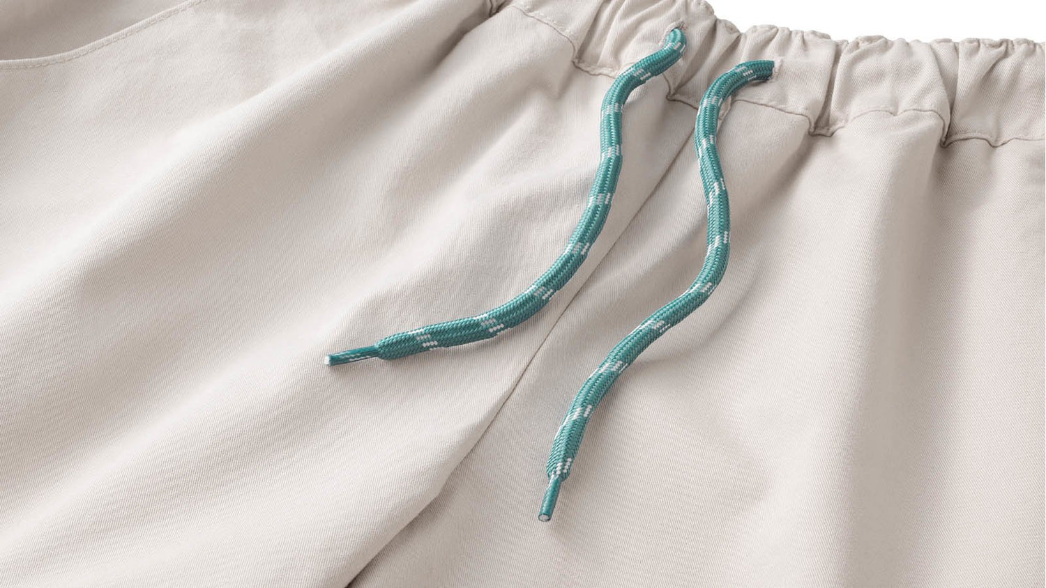 TRAMPAS SHORTS - SILVER LINING / MINERAL BLUE