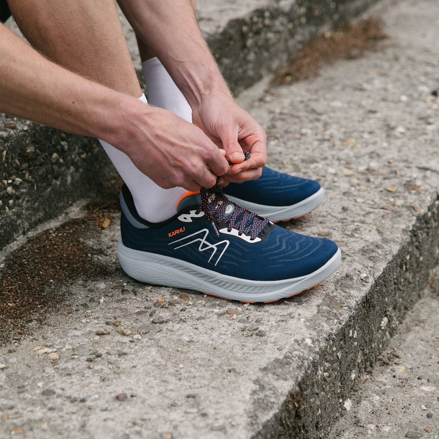 KARHU Men's Ikoni 3.0 - Titan / Shocking Orange | Running Shoe