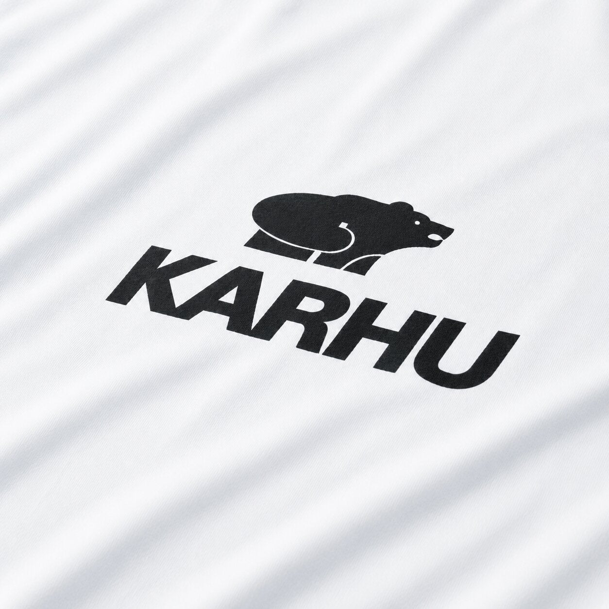 CLASSIC LOGO T–SHIRT - WHITE / BLACK