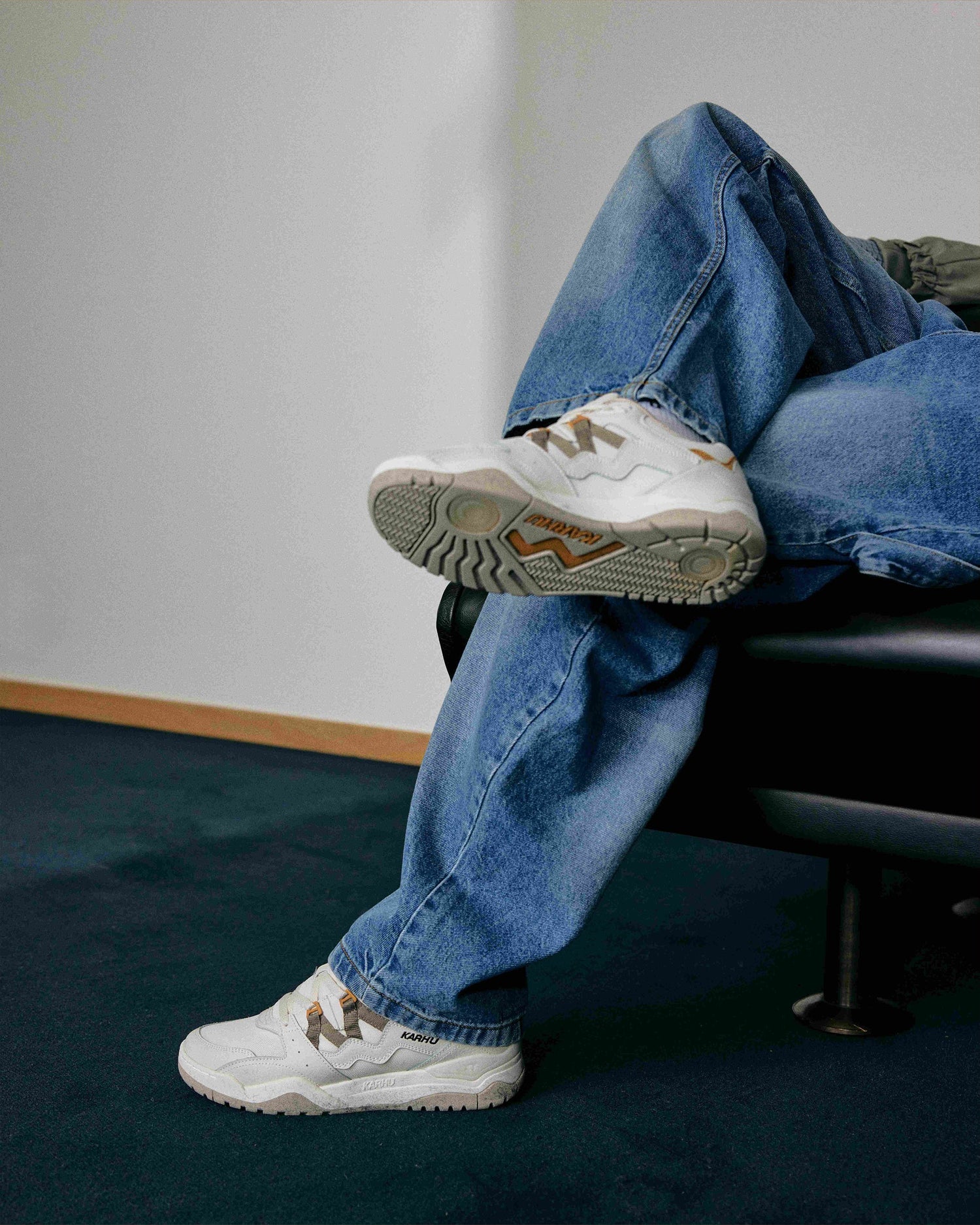 Karhu Fusion XT Blanc de Blanc / Vintage Khaki F850009 | Lifestyle sneaker