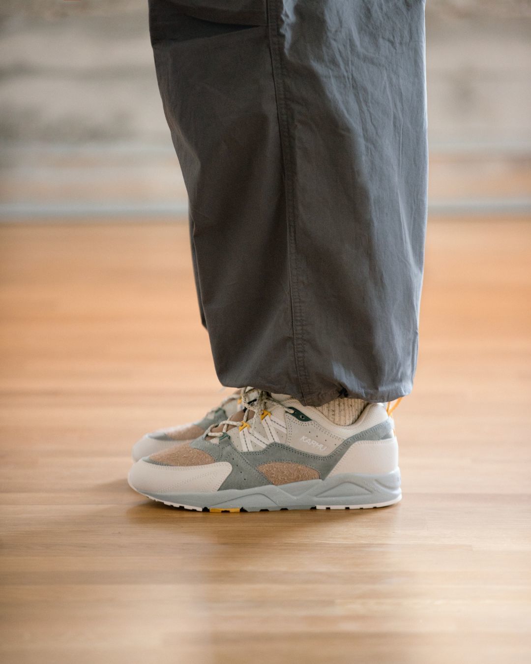Karhu Fusion 2.0 Limestone  Bright White sneakers