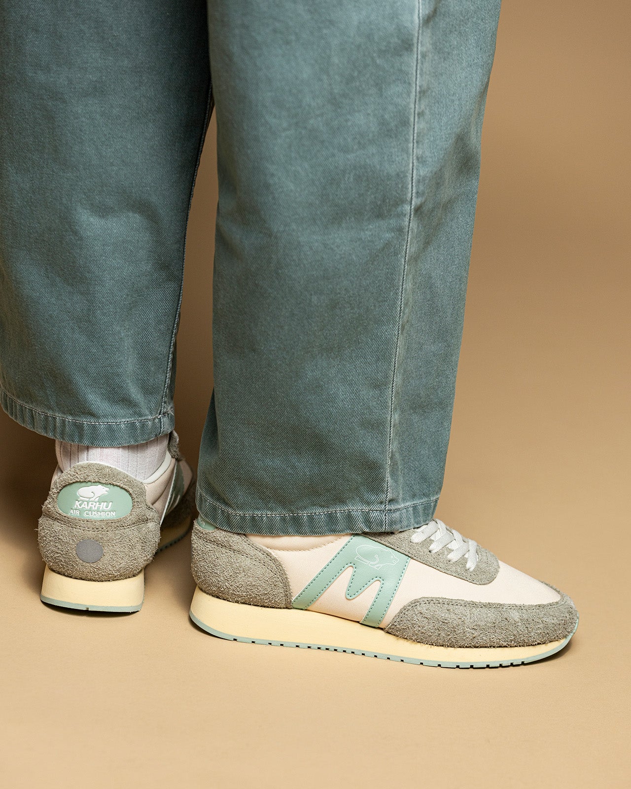 ALBATROSS 82 - LAUREL OAK / NEPTUNE GREEN