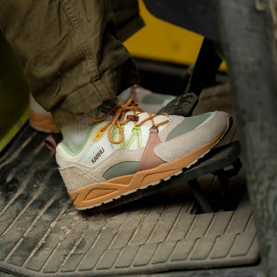 Karhu x Mölkky® Fusion 2.0 – Turtledove / Shadow Lime – Karhu
