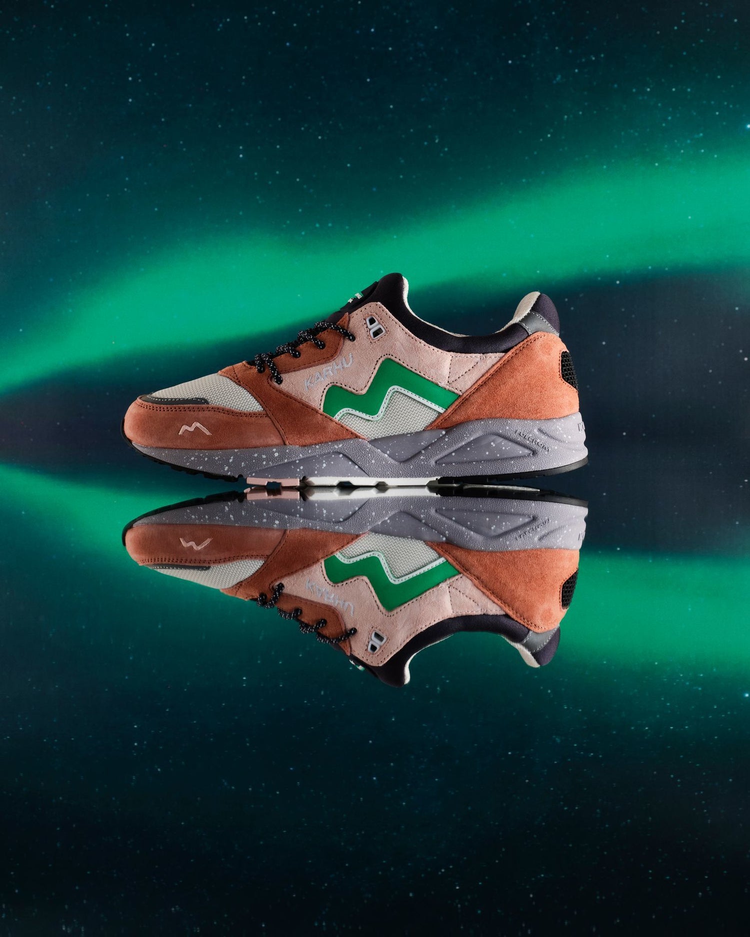 ARIA 95 “NORTHERN LIGHTS” PACK - CORK / BLARNEY  F803091